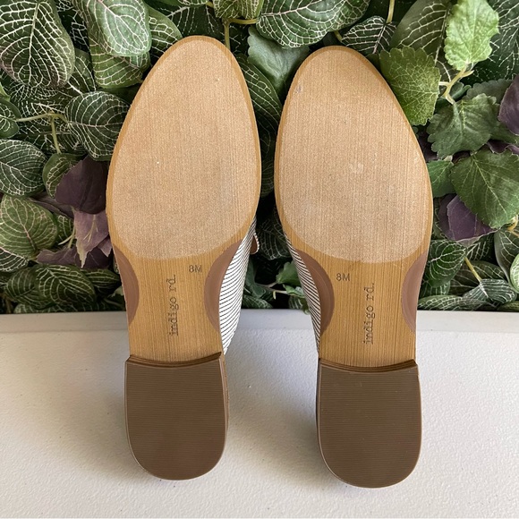 INDIGO RD Women Ivory Black Striped
Canvas Flats Mules size 8 - Picture 6 of 11